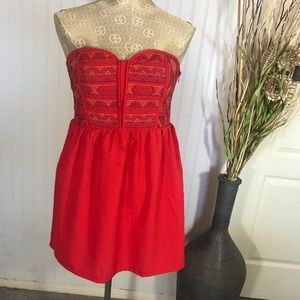 Staring at stars red dress  medium Euc  STRAPLESS
